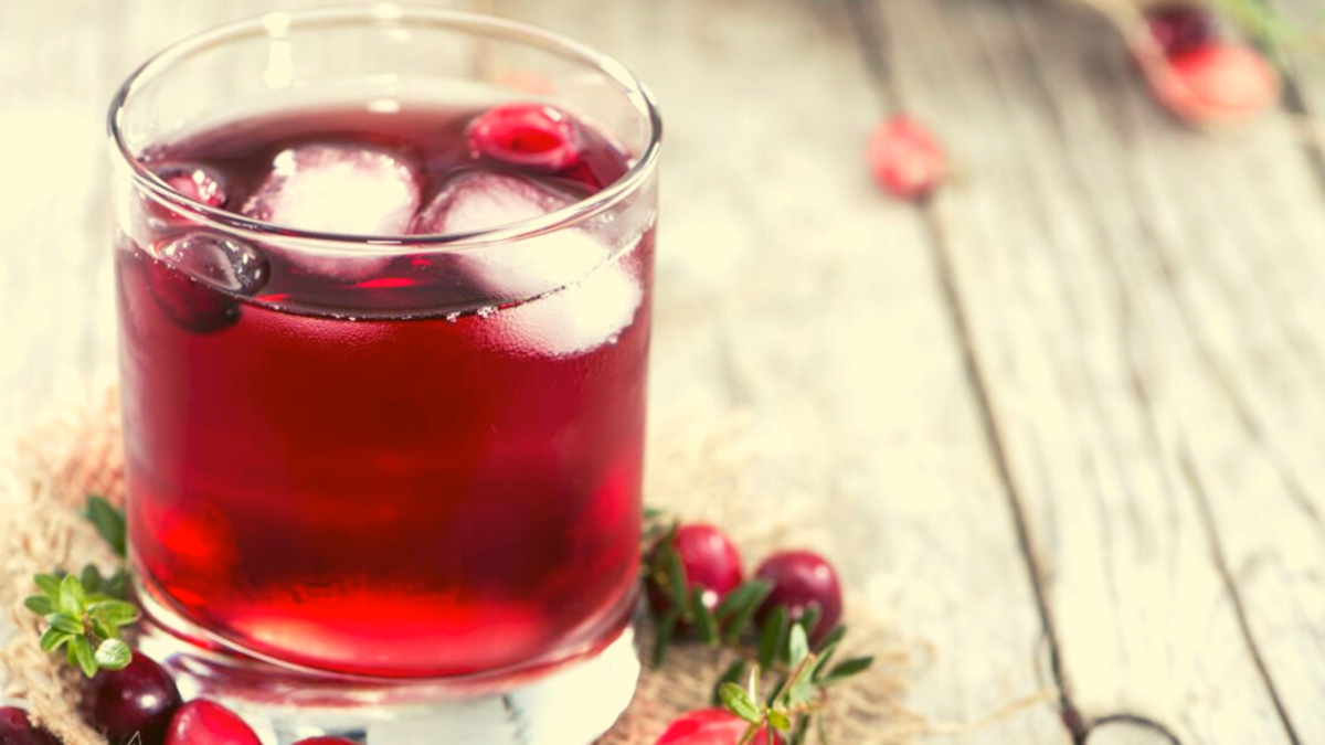 5 Reasons Why Cranberry Juice is Good For You | A Healthy Drink